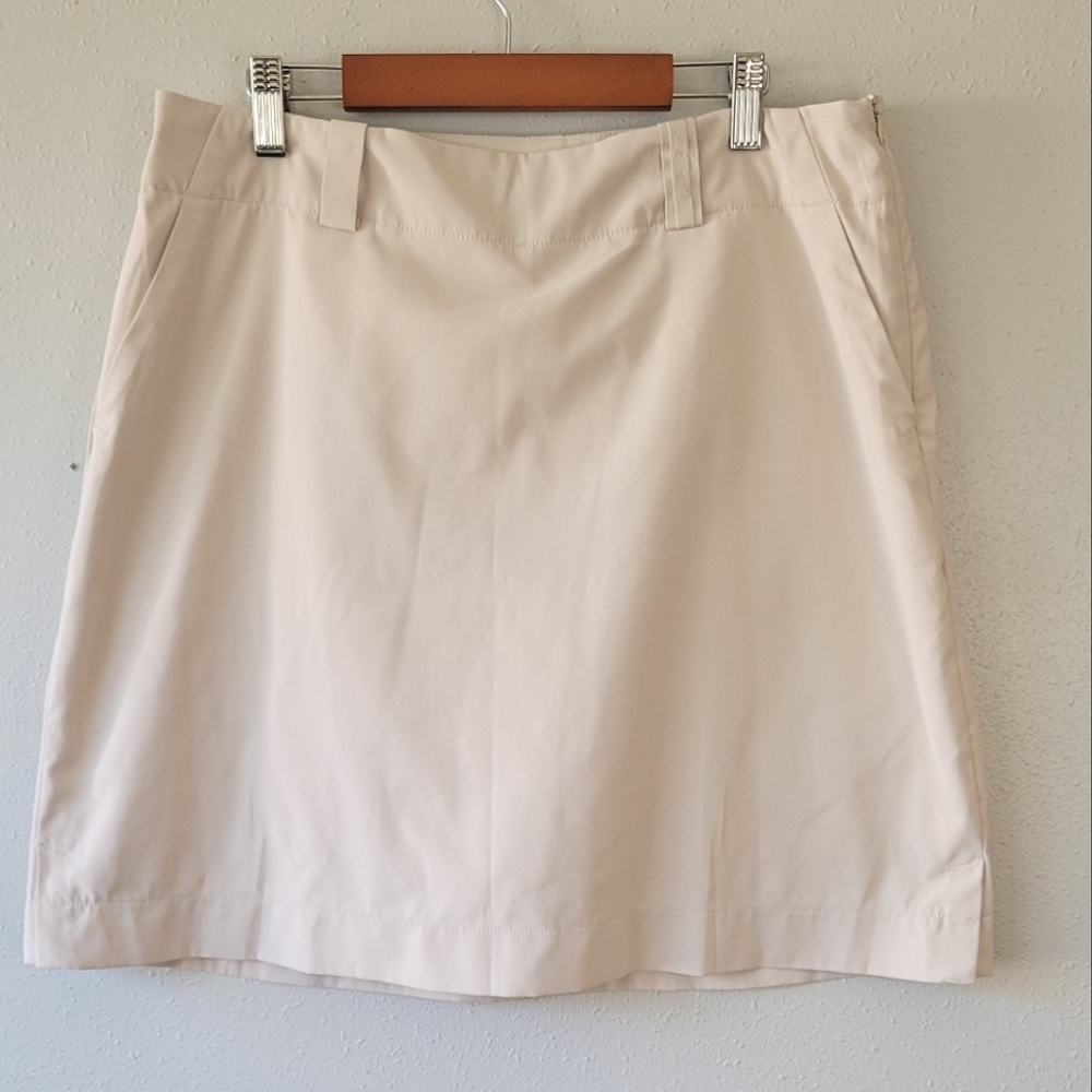 NIKE Fit Dry Golf Tennis Skort Cream Athletic Preppy Outdoor Lightweight sz 10